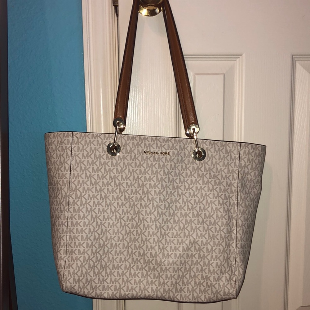 Michael Kors Shoulder Bag